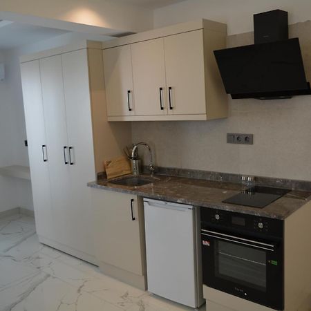 Leonis Hotel คาช ภายนอก รูปภาพ