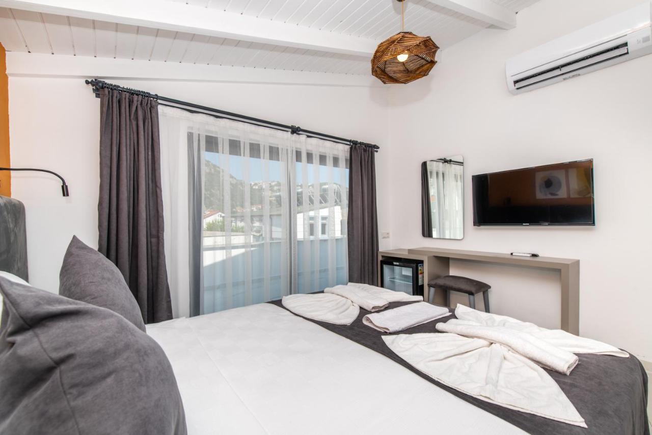 Leonis Hotel คาช ภายนอก รูปภาพ