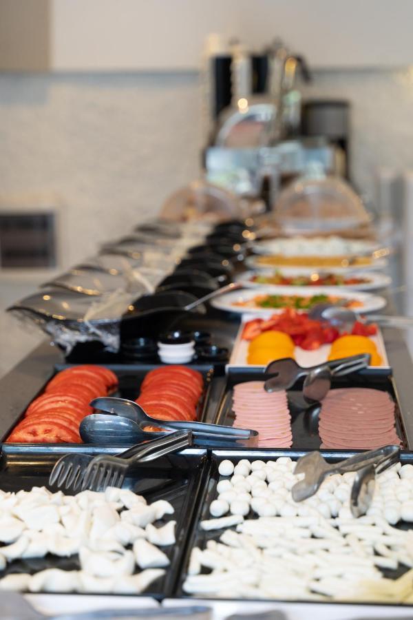 Leonis Hotel คาช ภายนอก รูปภาพ
