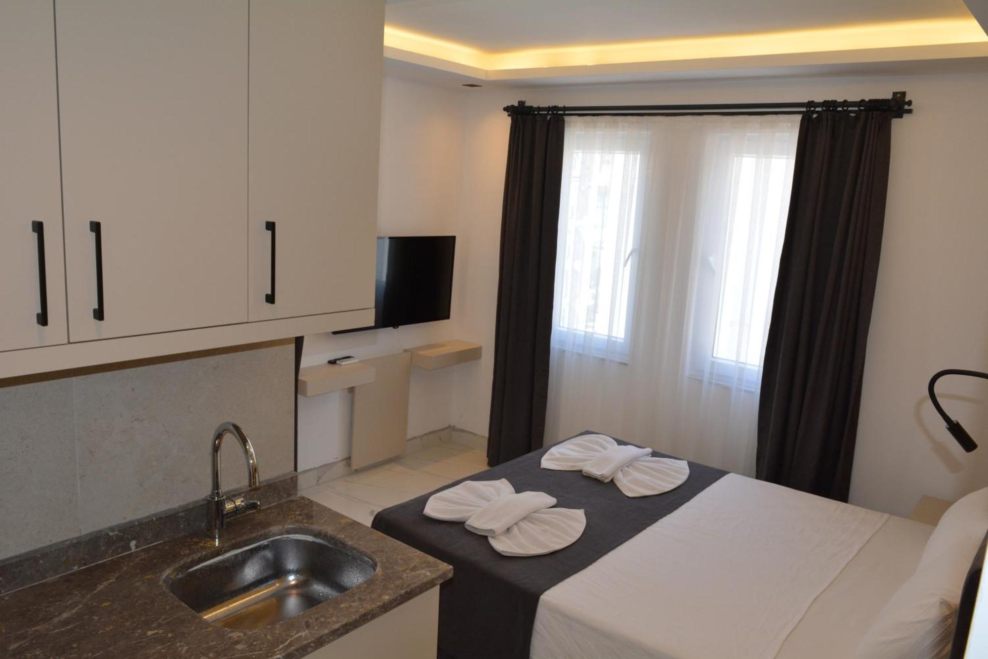 Leonis Hotel คาช ภายนอก รูปภาพ