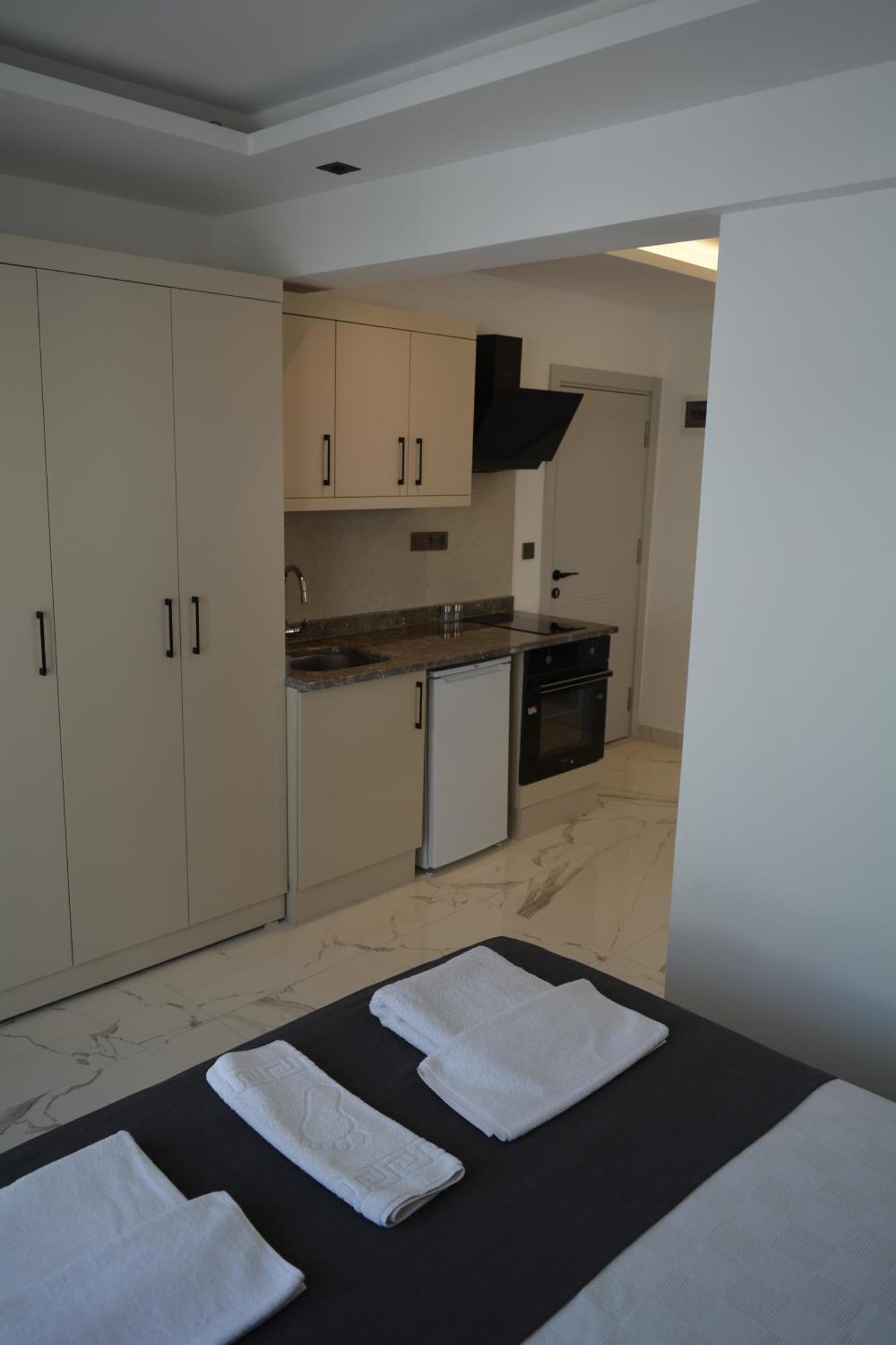 Leonis Hotel คาช ภายนอก รูปภาพ