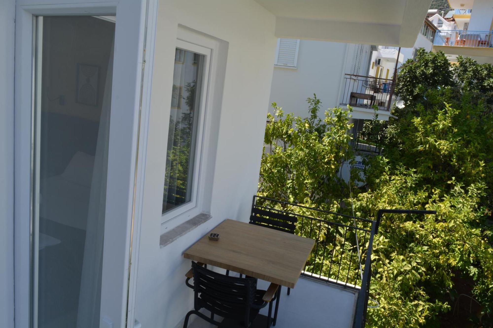 Leonis Hotel คาช ภายนอก รูปภาพ